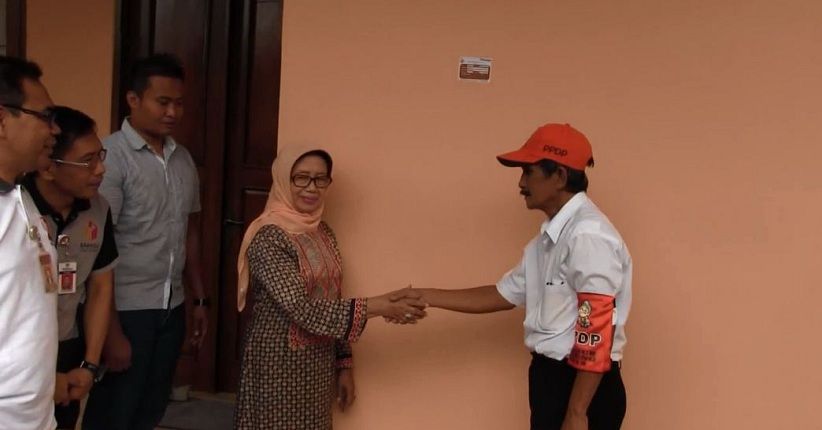 Ibu Presiden Jokowi Jadi Warga Solo Pertama Coklit Data Pemilih