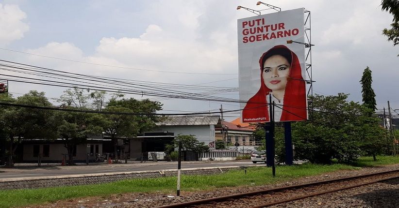 APK Melanggar, KPU Surabaya Tegur Timses Paslon Gus Ipul-Puti