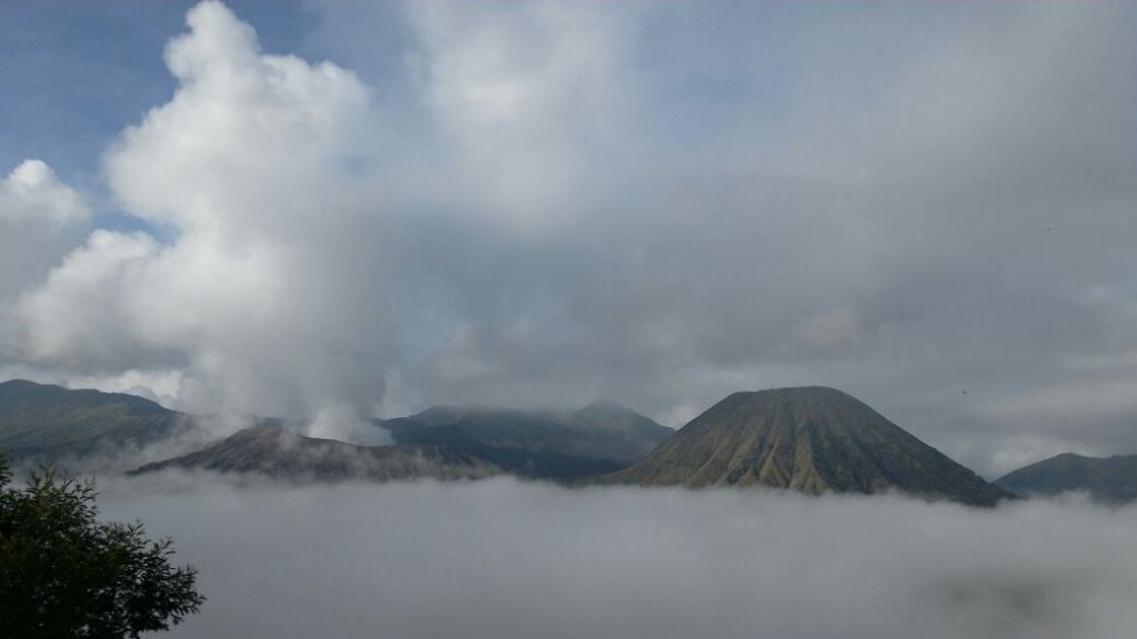 Sore Ini Aktivitas Gunung Bromo Meningkat