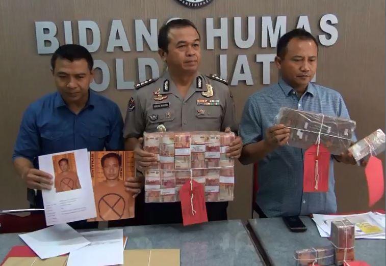 Kades Sidokelar Kena OTT, Rp1,3 Miliar dan Mobil Ford Disita 