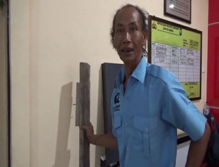 Tidak Diberi Uang Rokok, Suami Pukuli Istri Pakai Palang Pintu
