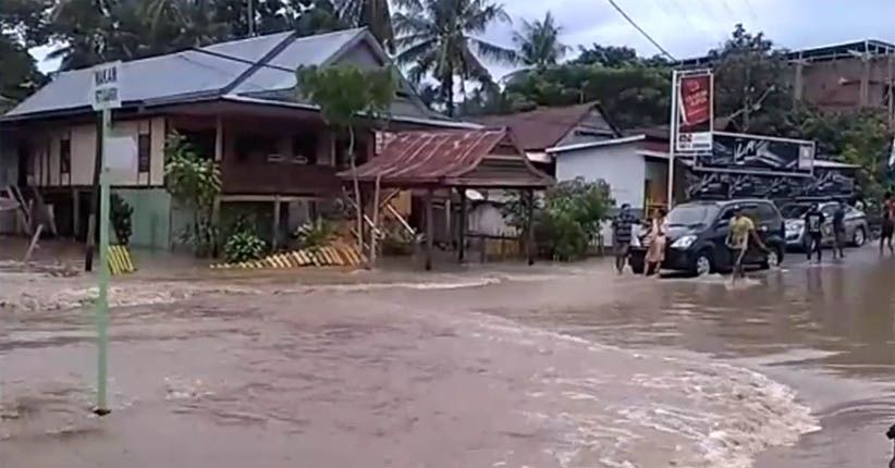 Diguyur Hujan Semalaman, 4 Kelurahan di Sopeng Terendam Banjir 1 Meter