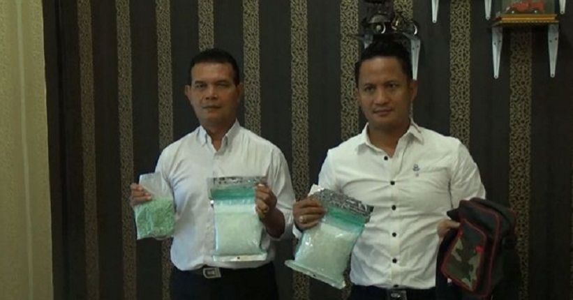 Asyik Mancing, Warga Temukan 1 Kg Sabu dan Ribuan Pil Ekstasi