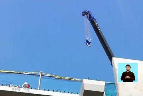 Pagar Beton Proyek MRT Seberat 10 Ton Terjatuh