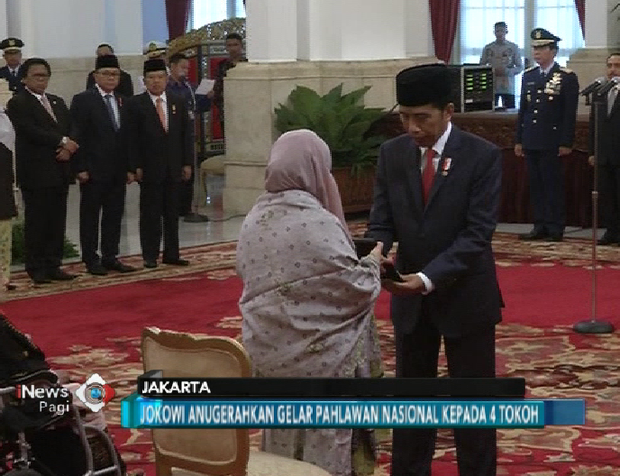 VIDEO: Presiden Jokowi Anugerahkan Pahlawan Nasional kepada 4 TokohÂ 