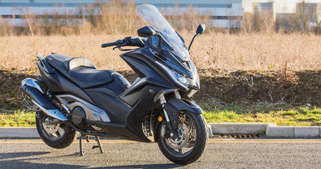 Saingi Yamaha TMax, Kymco Luncurkan Skuter Jumbo AK550