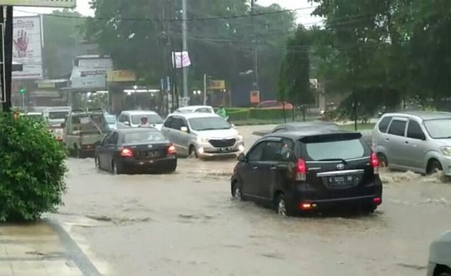 Hujan Beberapa Jam, Sejumlah Wilayah di Semarang Kebanjiran