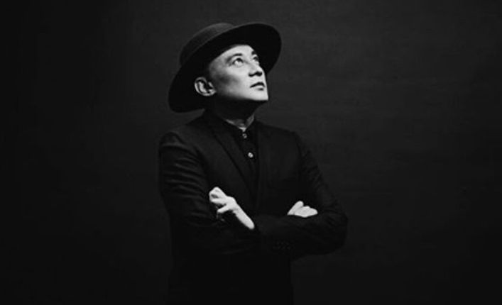 Tanpa Petunjuk, Ini Kisah Rinaldy Yunardi Desain Mahkota untuk Madonna