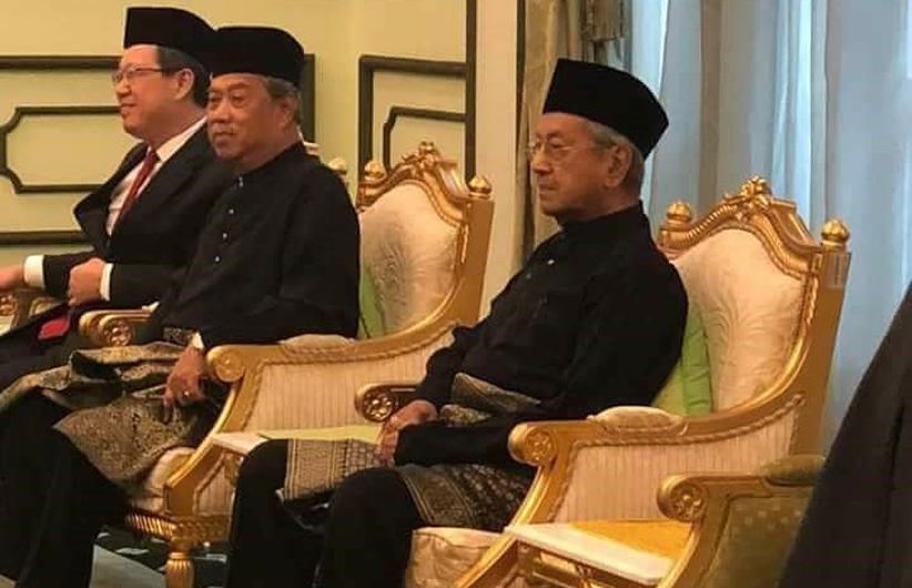 Cerita di Balik Penundaan Waktu Pelantikan Mahathir Mohamad