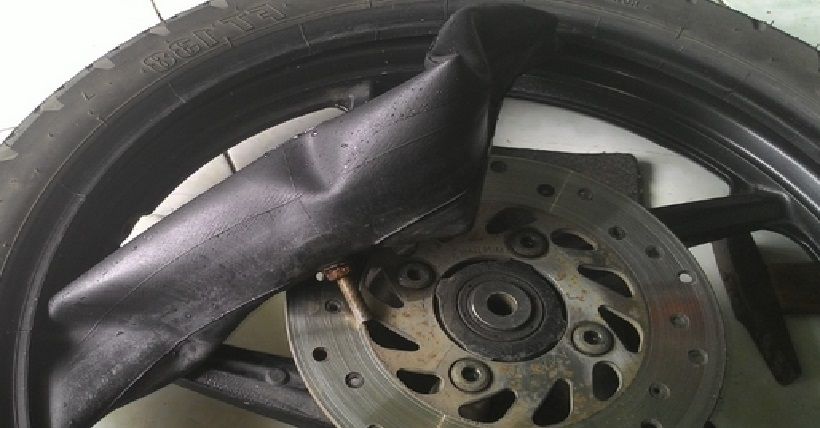Ban Motor Sering Bocor Jangan Salahkan Paku, Perhatikan Ini