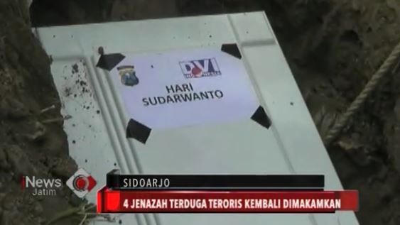 Pascaditolak Warga, 4 Terduga Teroris Akhirnya Dimakamkan di Sidoarjo