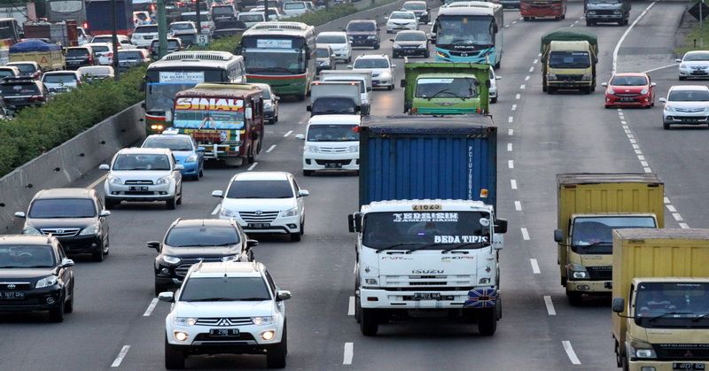 Truk Angkut Makanan hingga BBM Boleh Beroperasi saat Mudik Lebaran, Menhub: Tak Boleh 3 Sumbu