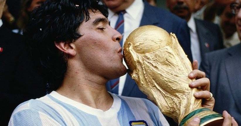 Diego Maradona Akan Diabadikan di Uang Kertas Argentina