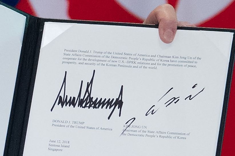 Membaca Karakter Kim Jong Un dan Donald Trump dari Tanda Tangan