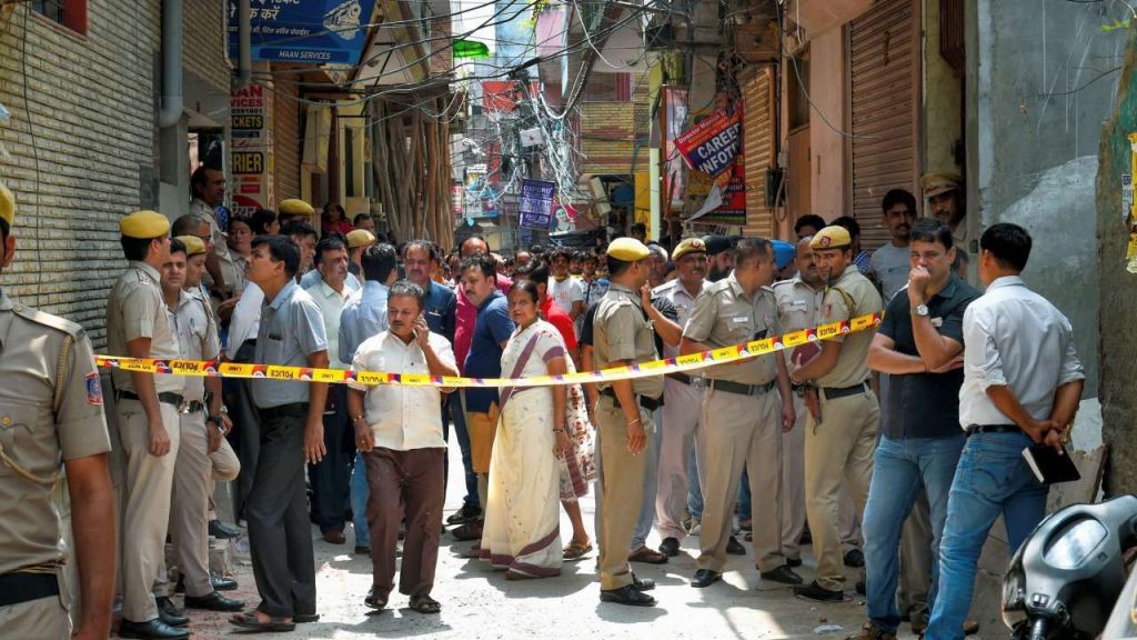 11 Anggota Keluarga di India Ditemukan Tewas Mengenaskan di Rumah