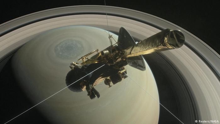 Ilmuwan Jerman Identifikasi Bukti Kehidupan di Bulan Planet Saturnus