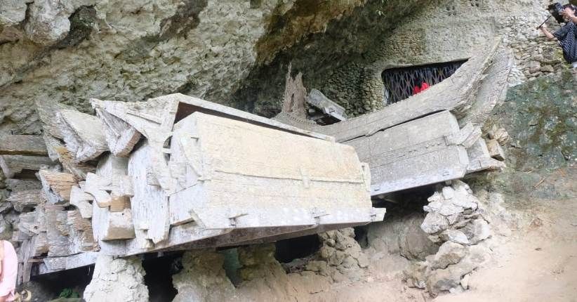 Menyusuri Eksotisme Toraja, Upacara Rambu Tuka, dan Kuburan Ke'Te Kesu