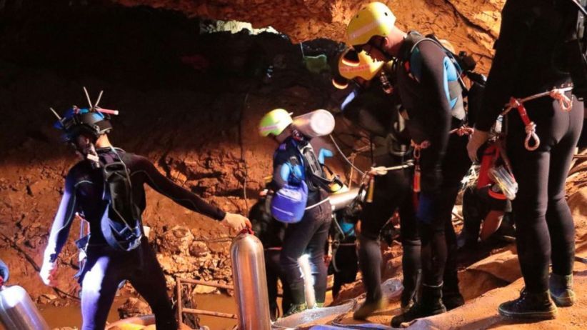 2 dari 12 Remaja yang Terjebak di Gua Thailand Berhasil Dikeluarkan