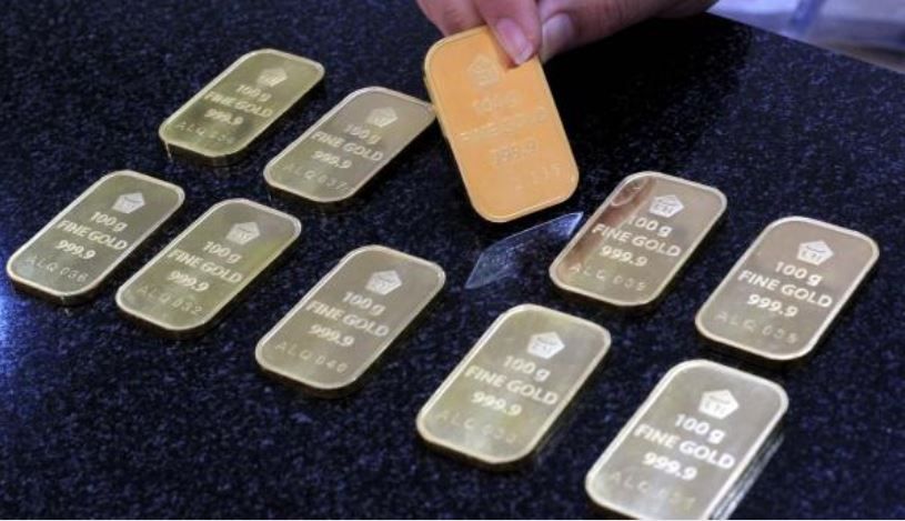 Harga Emas Antam Hari Ini Anjlok Rp10.000 per Gram, Termurah Rp572.500 