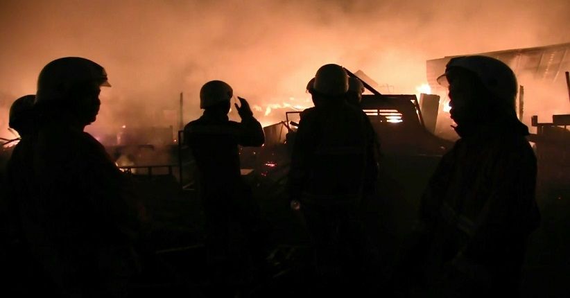 Kebakaran Hebat di Sunter Agung, 1 Petugas Damkar Gugur saat Bertugas