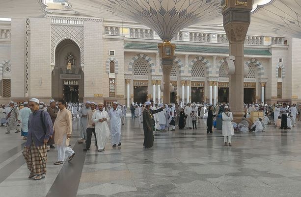 Banyak Jemaah Haji Tersesat Usai Sholat Jumat di Masjid Nabawi