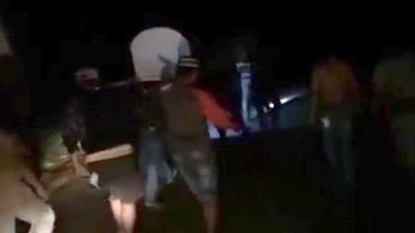 Ditolak Ambulans Puskesmas, Warga Pikul Jenazah Nenek Sejauh 13 Km