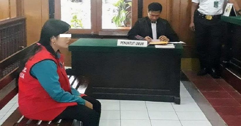 Perempuan Penjaja Seks Threesome di Surabaya Divonis 2 Tahun Penjara