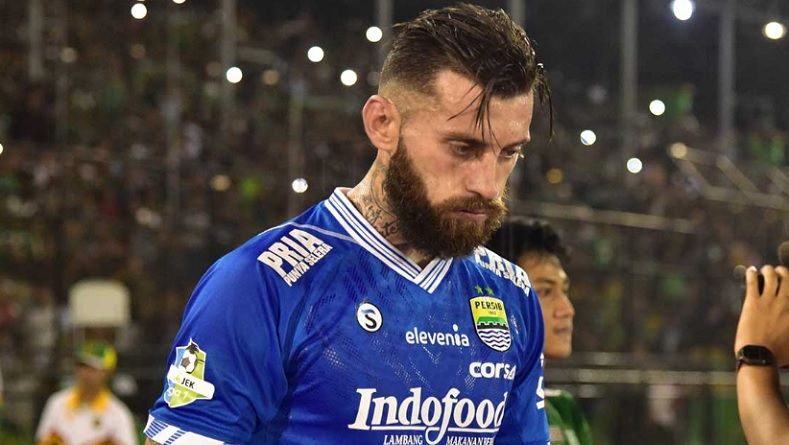Duo Persib Malisic dan Hariono Terjerat Sanksi 
