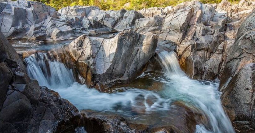 5 Wisata Alam Menawan AS, Missouri Sajikan Petualangan Taman Air Alami
