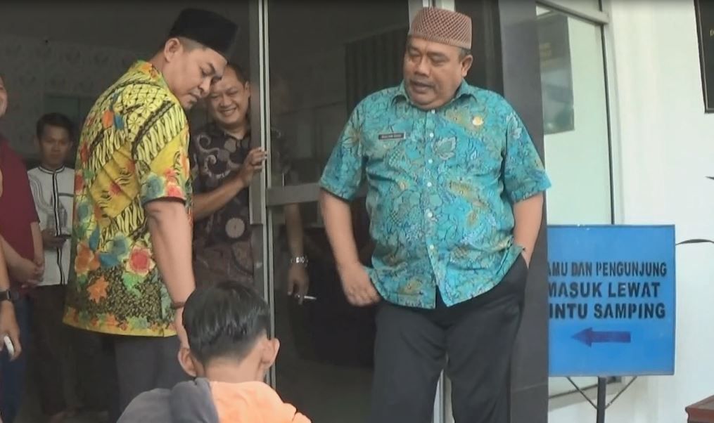Kedapatan Curi Sandal, Junaidi Malah Diberi Uang oleh Kajari Palembang