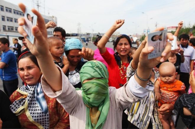 China Bantah Menahan 1 Juta Muslim Etnis Uighur