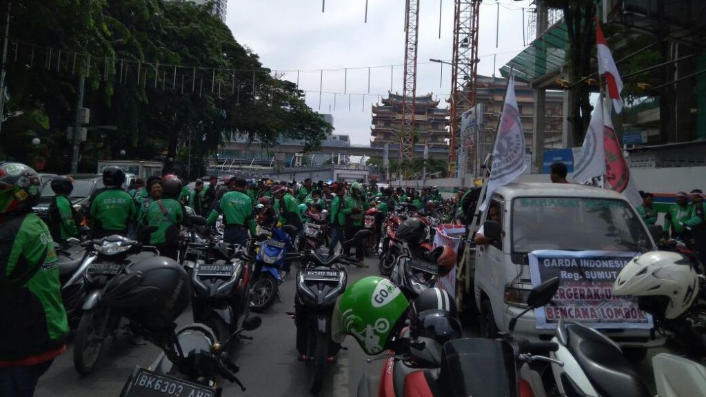 Tolak Skema Tarif Baru, Ratusan Pengemudi Ojol Grebek Kantor Manajemen