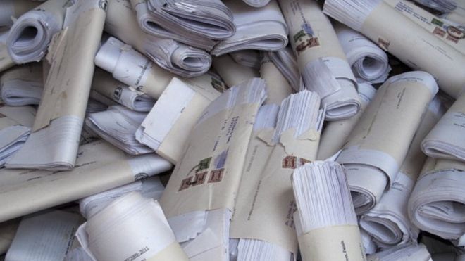 Tukang Pos Dipecat Gara-Gara Menimbun 6.000 Surat Lebih dari 10 Tahun