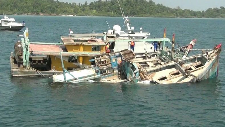 Polda Kepri Tenggelamkan 3 Kapal Asing Pencuri Ikan