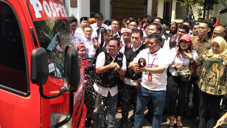 Rebut Suara di Jabar, Relawan Jokowi Luncurkan 5 Bus Pemenangan
