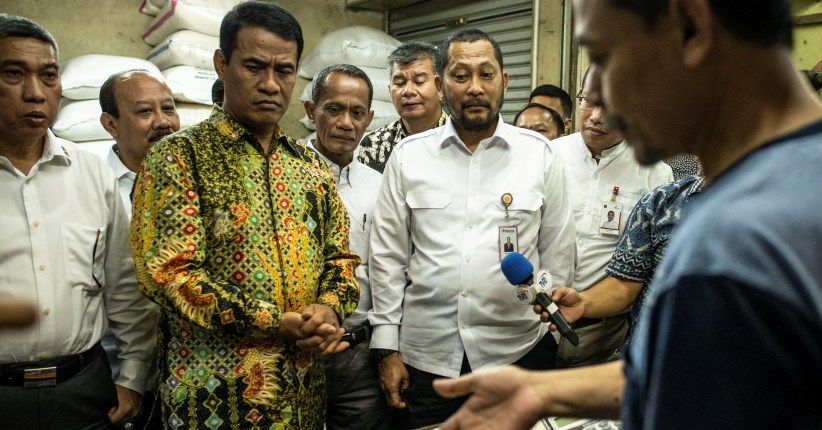 Mentan dan Dirut Bulog Kompak Sebut Stok Beras Cukup, Tak Perlu Impor