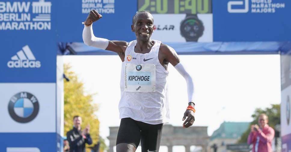Pelari Kenya Pecahkan Rekor Dunia Maraton, 2 Jam 1 Menit 39 Detik