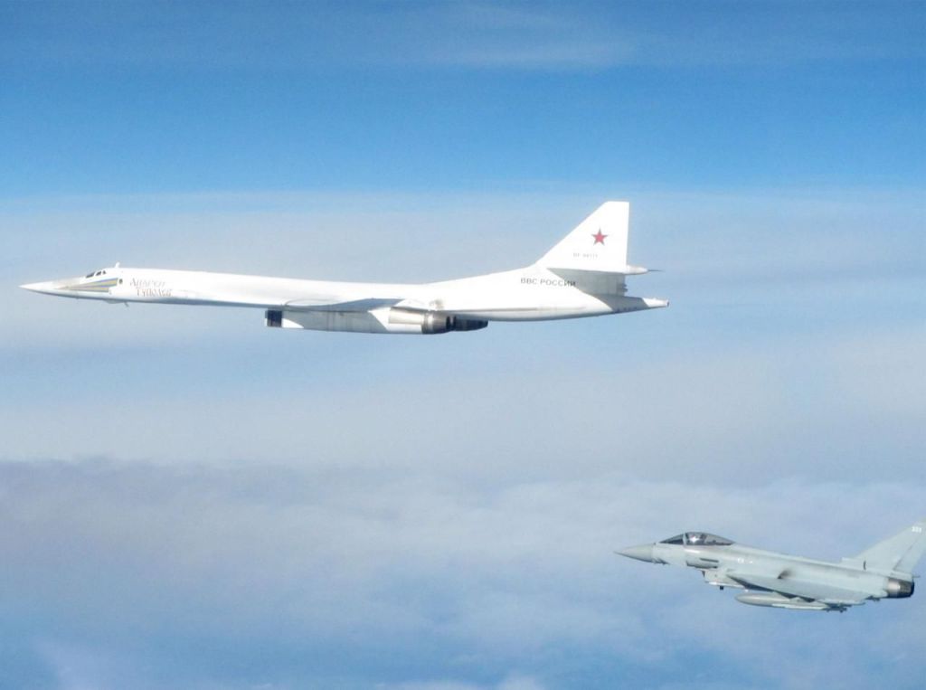 Pesawat Tempur Inggris-Prancis Cegat Jet Bomber Rusia di Laut Utara