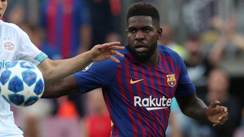 Bek Barcelona Incaran MU dan Arsenal Pilih Bertahan