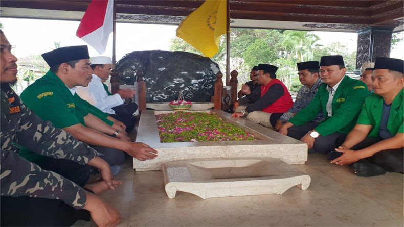 Di Depan Makam Bung Karno, Ansor dan Banser Tegaskan NKRI Sudah Final