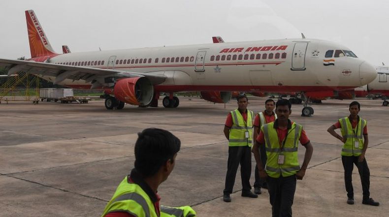 Kelelawar Terbang di Kabin Penumpang, Pesawat Boeing 777 Putar Balik