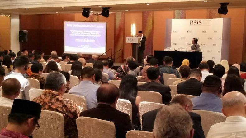Kiai Ma'ruf Bikin Peserta Kuliah Umum di RSiS-NTU Singapura Terpingkal