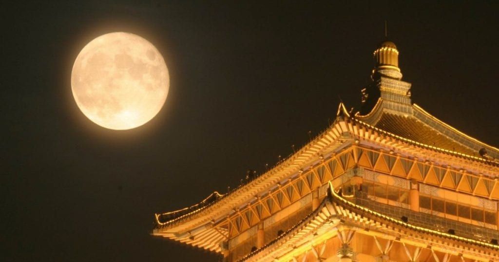 Wow, Lampu Jalan di Kota China Ini Bakal Diganti dengan Bulan Buatan