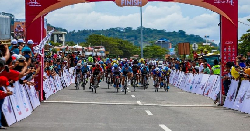Jelajahi Keindahan Alam Tanah Minang lewat Tour de Singkarak 2018