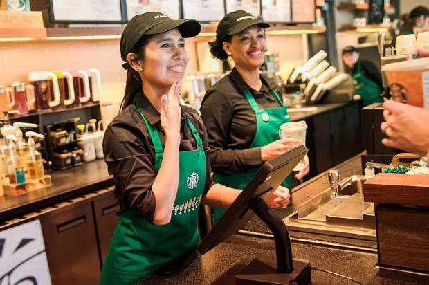  Kisah Warga Nikmati Kedai Starbuck Khusus Tunarungu Pertama di AS