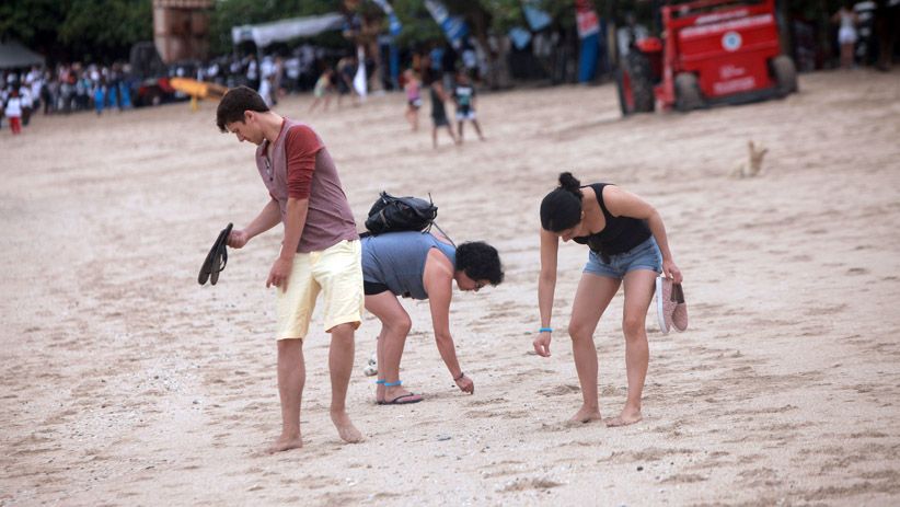 19 Orang di Bali Positif Corona, Pantai Kuta Ditutup Total