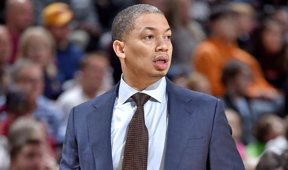 Telan 6 Kekalahan Beruntun di Awal Musim, Cavaliers Pecat Lue