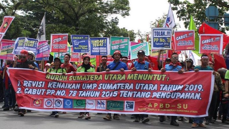 Tolak UMP 2019, Ratusan Buruh Geruduk Kantor Gubernur Sumatera Utara