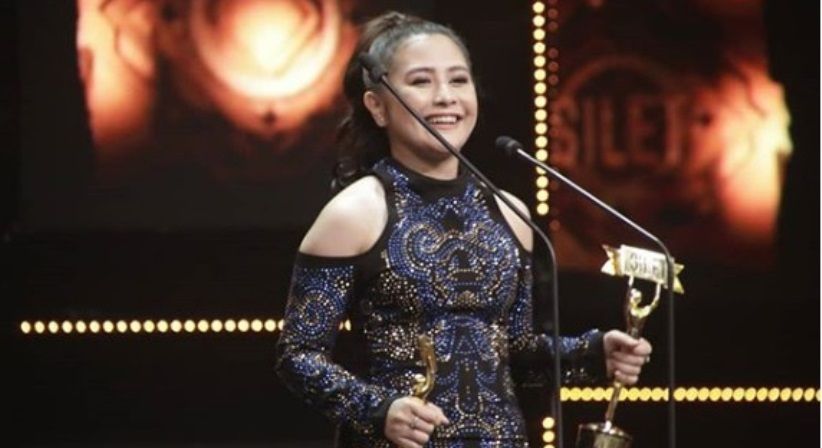 Raih Penghargaan Asmara Tersilet dengan Maxime, Ini Kata Prilly