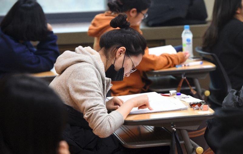 Ratusan Ribu Siswa Ujian Masuk Perguruan Tinggi, Korea Selatan Senyap